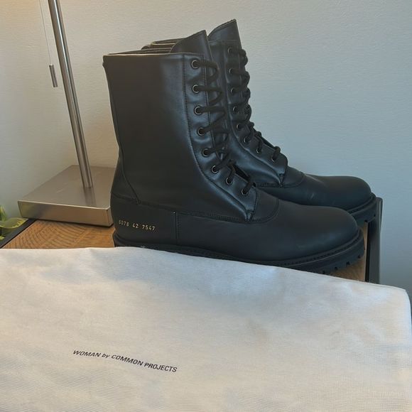 WOMAN by COMMON PROJECTS lace up black boot - Picture 10 of 16